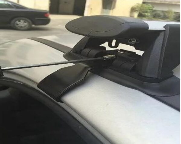 Roof Racks for Toyota Kluger 5 Door SUV Oct 2003 - 2007 (Naked Roof) - Image 4